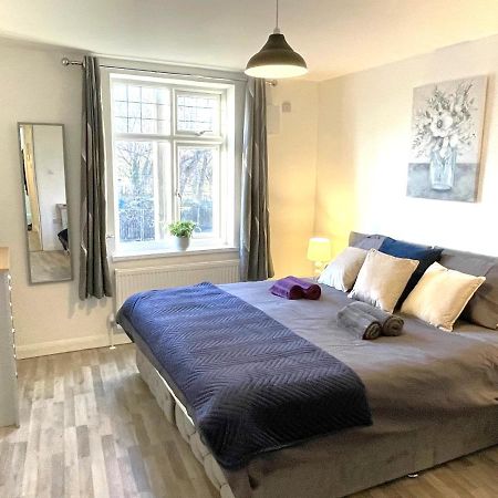 Supreme - 1 Bedroom Apart Sleeps 4 Short/Long Stay Gillingham  Luaran gambar