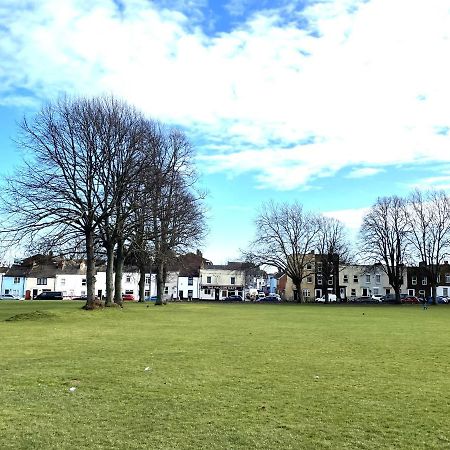 Supreme - 1 Bedroom Apart Sleeps 4 Short/Long Stay Gillingham  Luaran gambar