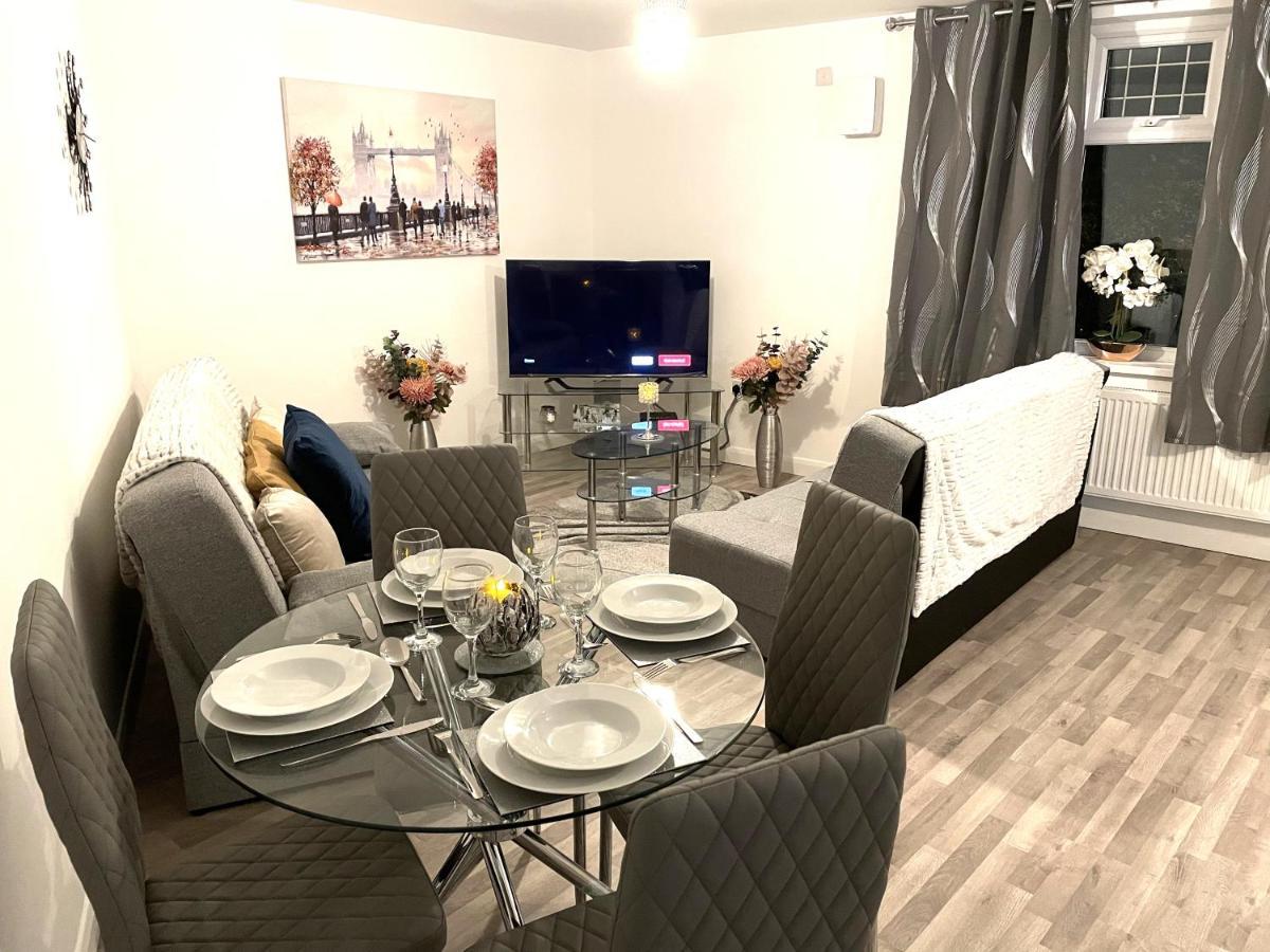 Supreme - 1 Bedroom Apart Sleeps 4 Short/Long Stay Gillingham  Luaran gambar