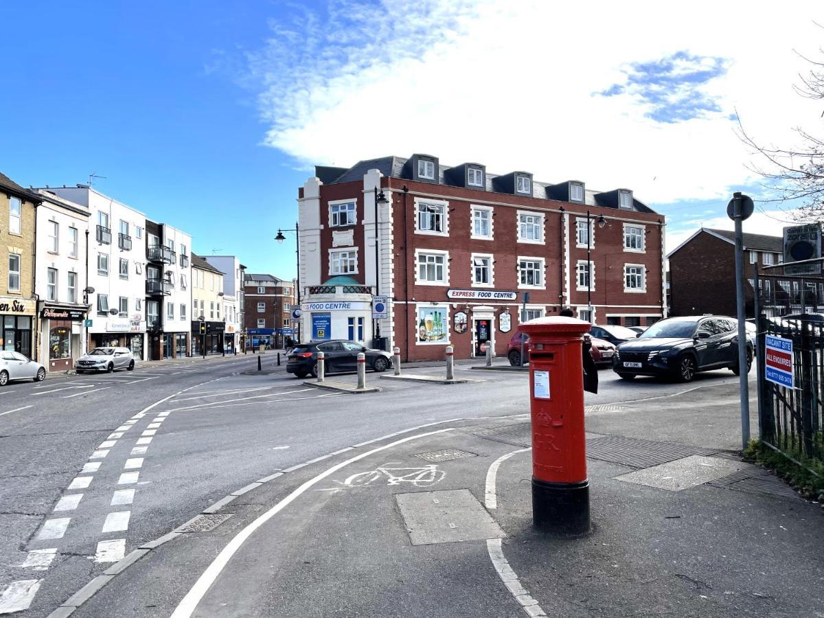 Supreme - 1 Bedroom Apart Sleeps 4 Short/Long Stay Gillingham  Luaran gambar